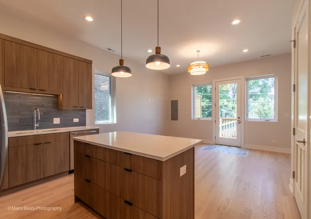 4th image of 6852 S Langley Ave, Chicago, IL 60637 | MLS# 12717920