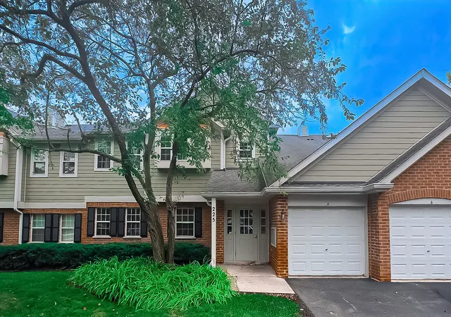 1st image of 225 Columbia Ct #6, Schaumburg, IL 60193 | MLS# 12717935