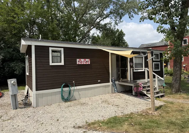 2nd image of 135 Little Musky Cir, Wilmington, IL 60481 | MLS# 12717982