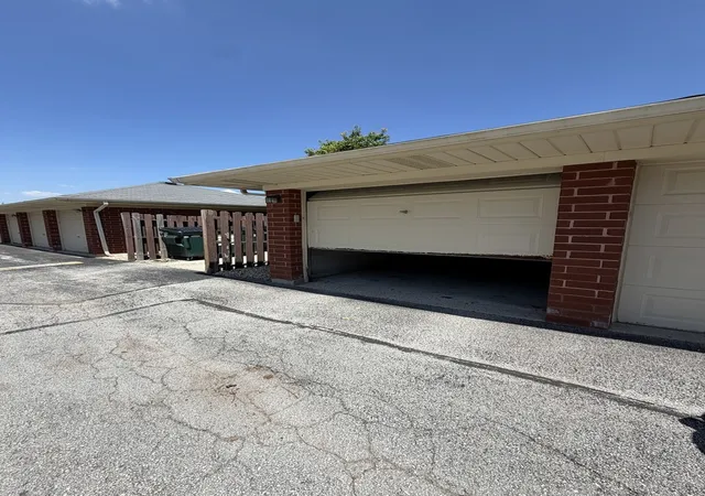 Photo 4 of Condo for sale at 18206 Rita Rd #3D, Tinley Park, IL 60477 | MLS# 12718008 | Listing updated on 2026-09-25
