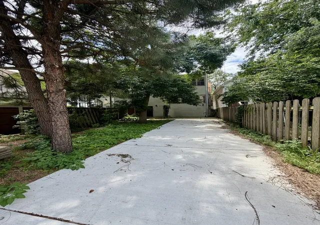 21st image of 1738 W Byron St, Chicago, IL 60613 | MLS# 12718054