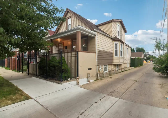 Photo 2 of Single family home for sale at 3143 W 54th Place, Chicago, IL 60632 | MLS# 12718064 | Listing updated on 2026-08-04