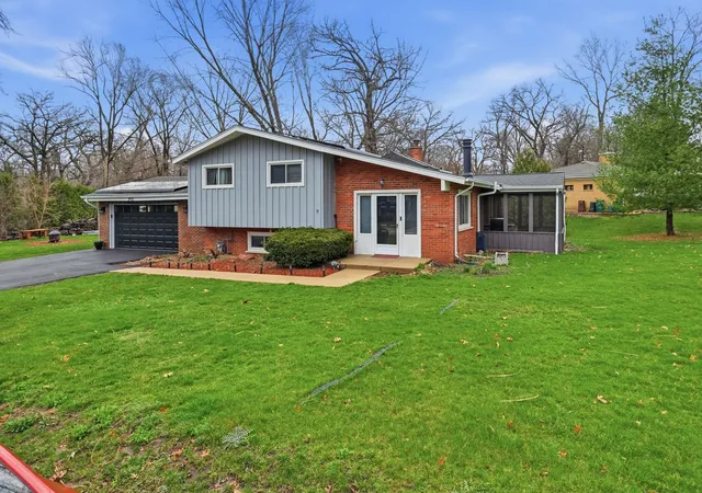 Photo 2 of Single family home for sale at 3n539 Woodland Ave, West Chicago, IL 60185 | MLS# 12718094 | Listing updated on 2026-09-18