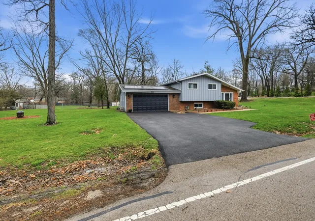 Photo 3 of Single family home for sale at 3n539 Woodland Ave, West Chicago, IL 60185 | MLS# 12718094 | Listing updated on 2026-09-13