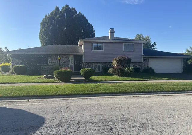 Single family home for sale at 18506 Clyde Ave, Lansing, IL 60438 | MLS# 12718106