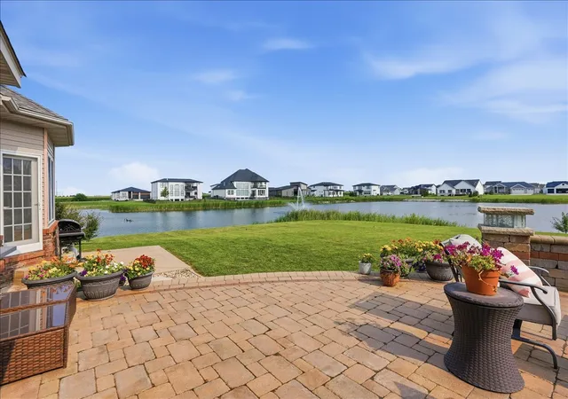 Photo 3 of Single family home for sale at 1203 Silver Oak Cir, Normal, IL 61761 | MLS# 12718118 | Listing updated on 2026-10-04
