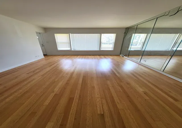 Photo 3 of Single family home for sale at 435 Crandon Ave, Calumet City, IL 60409 | MLS# 12718170 | Listing updated on 2026-08-07