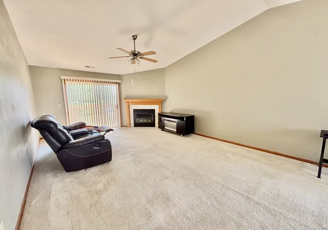 Photo 4 of Sale Pending at 8000 Primrose Pl #D, Poplar Grove, IL 61065 | MLS# 12718220 | Listing updated on 2026-08-13
