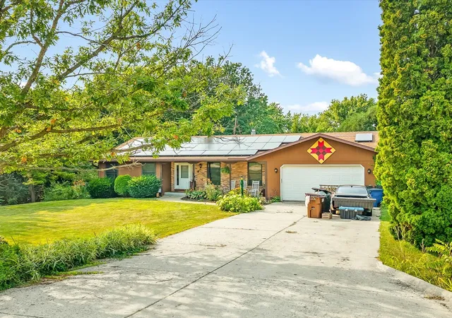 Photo 1 of Single family home for sale at 3222 N Silver Ridge Dr, Oregon, IL 61061 | MLS# 12718253 | Listing updated on 2026-08-04