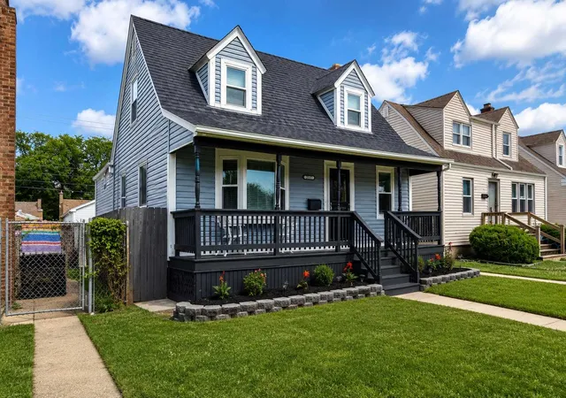 Photo 2 of Sale Pending at 10727 S Kedzie Ave, Chicago, IL 60655 | MLS# 12718266 | Listing updated on 2026-08-21