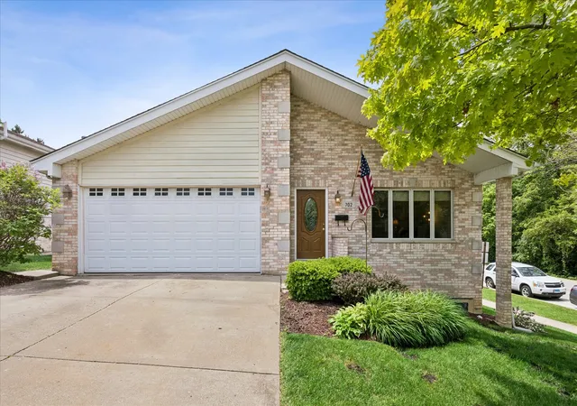 25th image of 702 Hickory St, Lemont, IL 60439 | MLS# 12718327