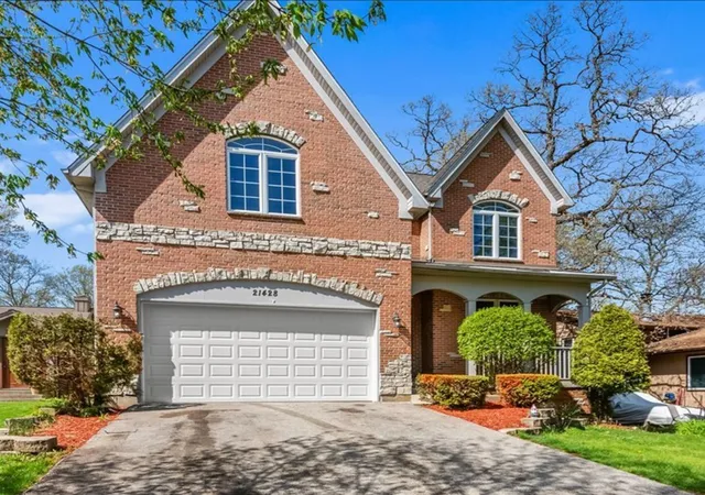 Photo 2 of Single family home for sale at 21428 W Crescent Dr, Mundelein, IL 60060 | MLS# 12718393 | Listing updated on 2026-08-31