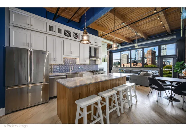 Listing Photo 4 - Condo for sale in building located at 1601 S Indiana Ave, Chicago, IL 60616 - Unit #503
