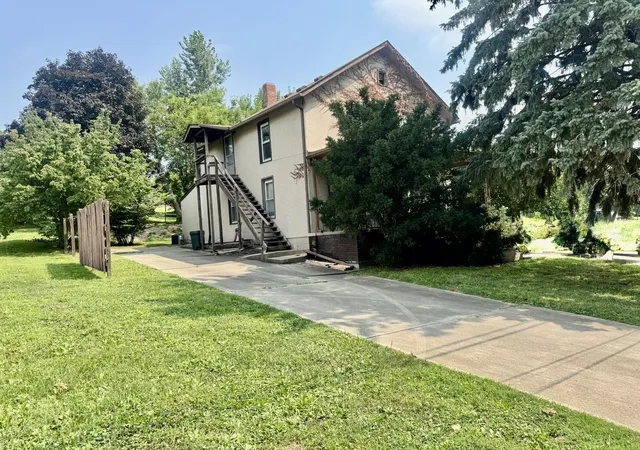 2nd image of 311 6th St, Peru, IL 61354 | MLS# 12718413