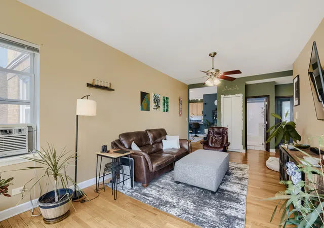 Listing Photo 4 - Condo for sale in building located at 4419 N Whipple St, Chicago, IL 60625 - Unit #3B