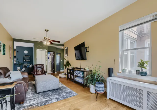 Listing Photo 5 - Condo for sale in building located at 4419 N Whipple St, Chicago, IL 60625 - Unit #3B