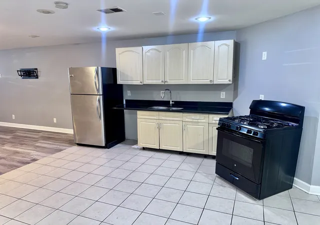 Photo 2 of Condo for sale at 4947 S Calumet Ave #4N, Chicago, IL 60615 | MLS# 12718492 | Listing updated on 2026-08-04
