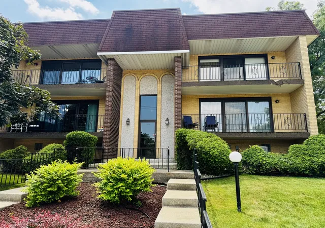 Photo 1 of Sale Pending at 4019 W 93rd Street #C, Oak Lawn, IL 60453 | MLS# 12718509 | Listing updated on 2026-08-07