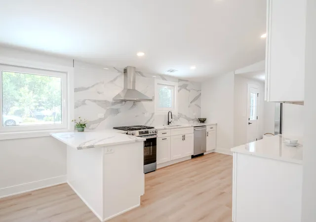Photo 4 of Single family home for sale at 1823 E Park Pl, Arlington Heights, IL 60004 | MLS# 12718526 | Listing updated on 2026-09-14