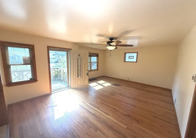3rd image of 479 S Winfield Ave, Kankakee, IL 60901 | MLS# 12718590