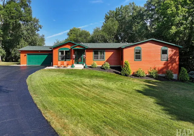 Photo 1 of Single family home for sale at 1375 Dunns Ct, Fox Lake, IL 60020 | MLS# 12718603 | Listing updated on 2026-09-12