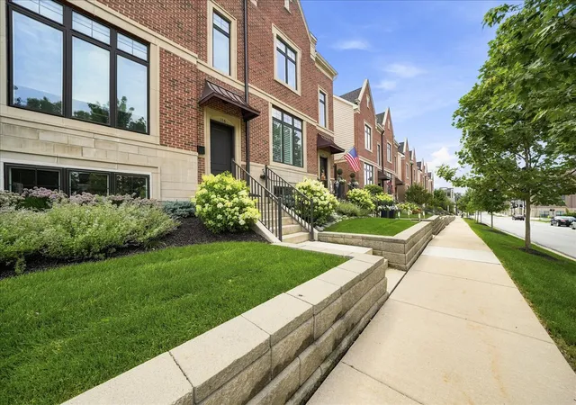 Photo 2 of Townhouse for sale at 110 Morgan Blvd, Valparaiso, IN 46383 | MLS# 12718649 | Listing updated on 2026-08-05