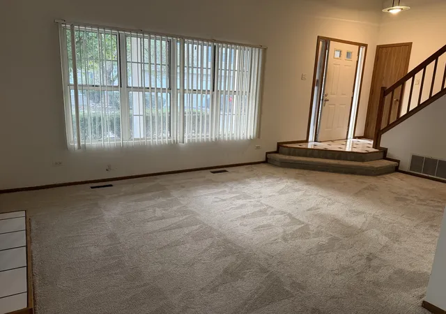 Listing Photo 4 - Condo for sale in building located at 19861 S Edinburgh Ln, Frankfort, IL 60423 - Unit #19861