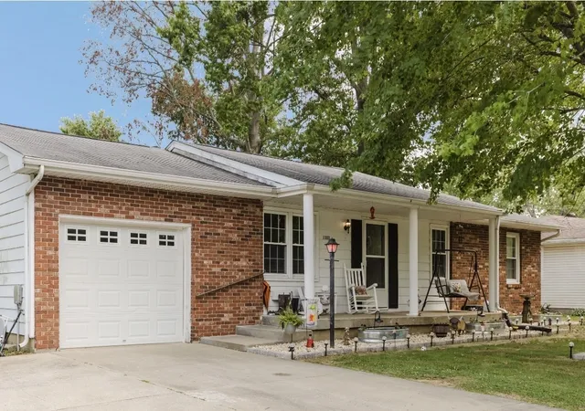 Photo 1 of Single family home for sale at 1302 Susan Ln, Carterville, IL 62918 | MLS# 12718665 | Listing updated on 2026-08-15