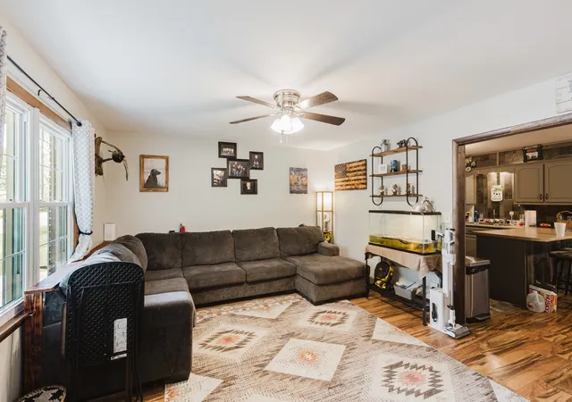 Photo 4 of Single family home for sale at 1302 Susan Ln, Carterville, IL 62918 | MLS# 12718665 | Listing updated on 2026-08-15
