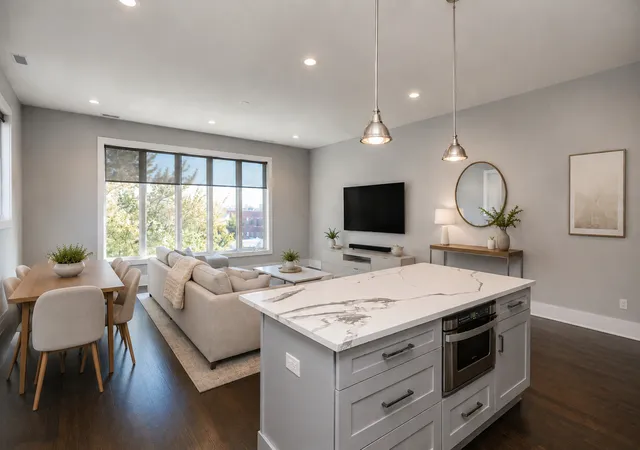 Listing Photo 4 - Condo for sale in building located at 2018 S Loomis St, Chicago, IL 60608 - Unit #3