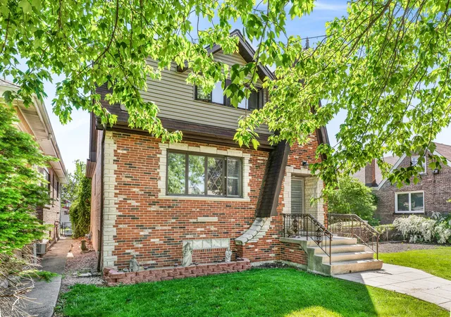 2nd image of 3509 Cuyler Ave, Berwyn, IL 60402 | MLS# 12718676