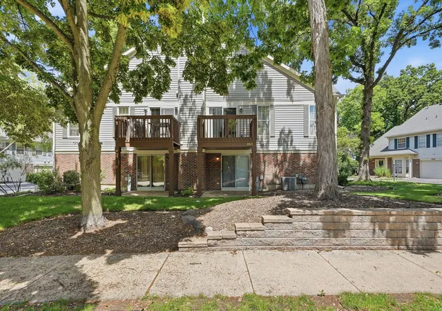 27th image of 864 N Shady Oaks Dr #864, Elgin, IL 60120 | MLS# 12718684