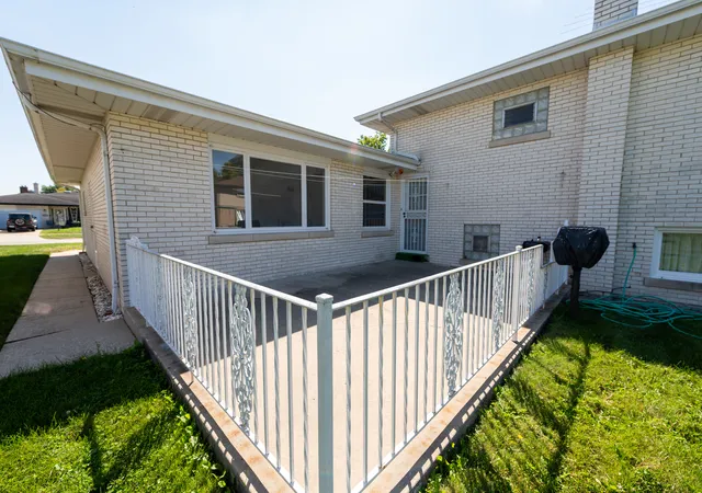 Photo 16 of Single family home for sale at 10916 Kingston St, Westchester, IL 60154 | MLS# 12718685 | Listing updated on 2026-08-17