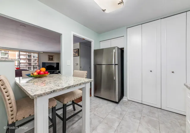 Photo 2 of Condo for sale at 6007 N Sheridan Rd #14D, Chicago, IL 60660 | MLS# 12718704 | Listing updated on 2026-09-21