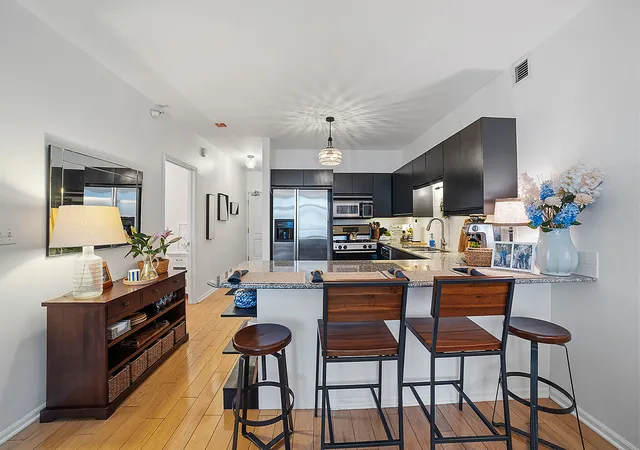 Photo 2 of Condo for sale at 21 W Chestnut St #1306, Chicago, IL 60611 | MLS# 12718733 | Listing updated on 2026-10-16