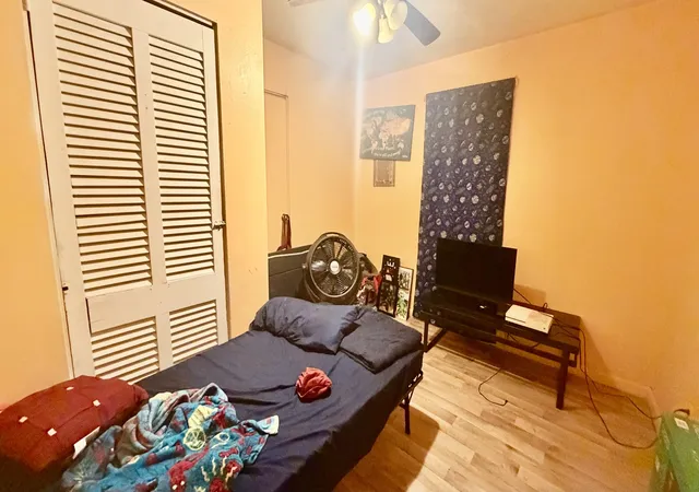 Photo 3 of Single family home for sale at 1407 S Sycamore St, Centralia, IL 62801 | MLS# 12718776 | Listing updated on 2026-10-27