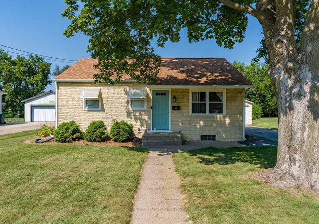 Photo 1 of Sale Pending at 631 N Meadow St, Geneseo, IL 61254 | MLS# 12718789 | Listing updated on 2026-08-04