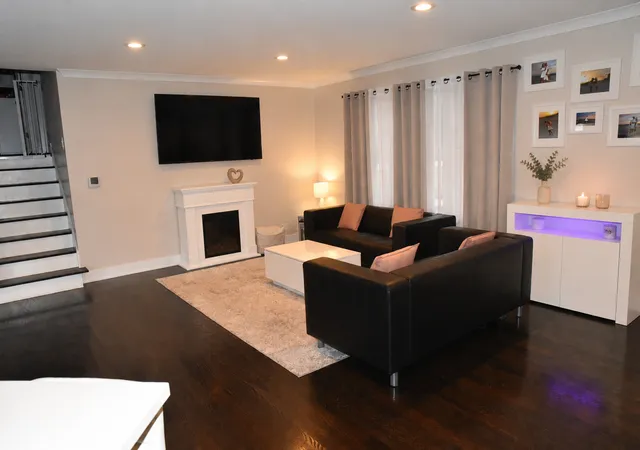 Photo 3 of Single family home for sale at 1002 Summerfield Ct, Roselle, IL 60172 | MLS# 12718817 | Listing updated on 2026-08-01