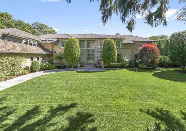 Photo 1 of Mansion for sale at 1177 Edgewood Rd, Lake Forest, IL 60045 | MLS# 12718826 | Listing updated on 2026-09-07
