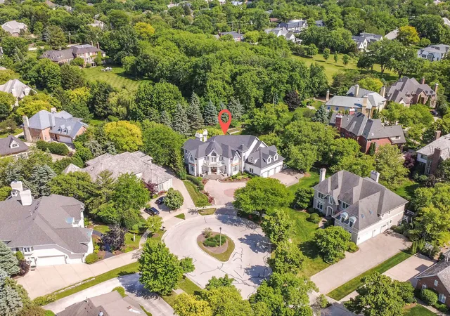Photo 3 of Mansion for sale at 10 Clubside Ct, Burr Ridge, IL 60527 | MLS# 12718828 | Listing updated on 2026-09-24