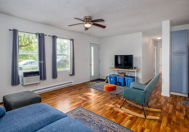 image of 403 N 1st St, Sheldon, IL 60966 | MLS# 12718843