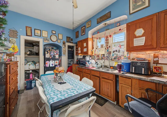 Listing Photo 4 - Condo for sale in building located at 13412 S Brandon Ave, Chicago, IL 60633