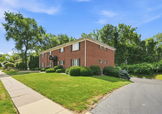 2nd image of 3702 37th Ave, Moline, IL 61265