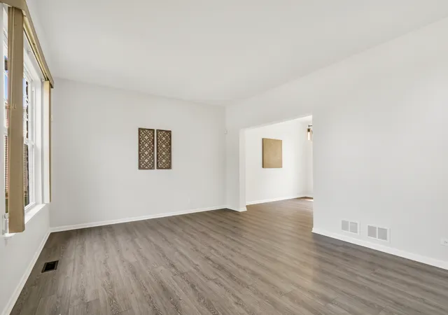 5th image of 1056 Dana Ct, Antioch, IL 60002 | MLS# 12718898