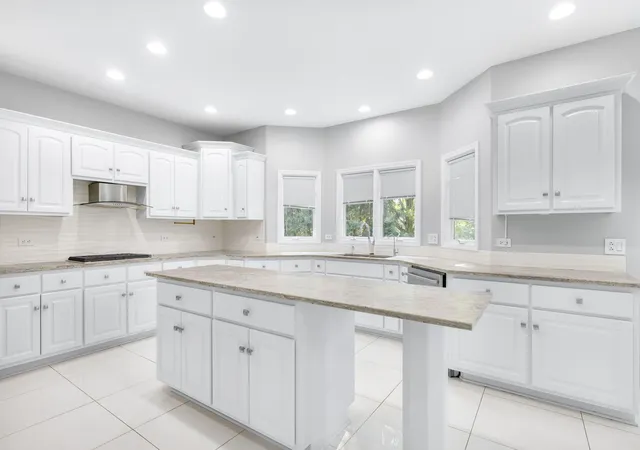 Photo 4 of Single family home for sale at 2711 Deering Bay Dr, Naperville, IL 60564 | MLS# 12718912 | Listing updated on 2026-09-06