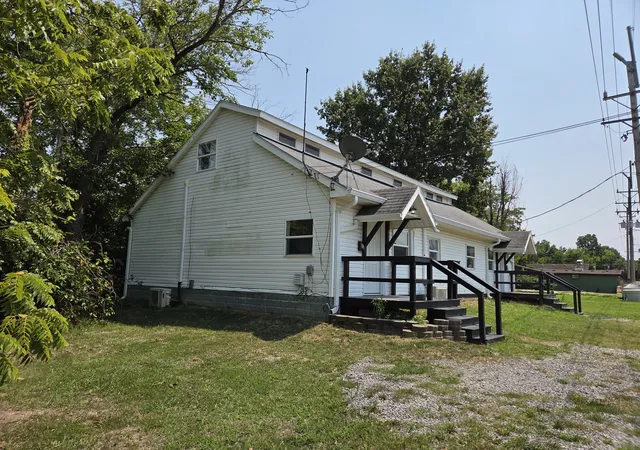 Photo 2 of Multi family home for sale at 1207 N Market St, Marion, IL 62959 | MLS# 12718919 | Listing updated on 2026-08-12