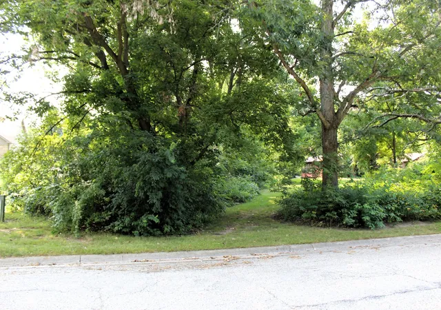 2nd image of Lot 9 Cherokee Dr, Johnsburg, IL 60051 | MLS# 12718943
