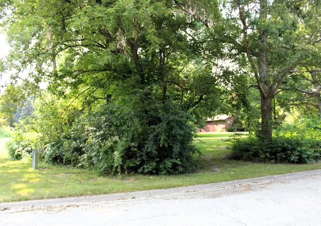 Photo 3 of Land for sale at Lot 9 Cherokee Dr, Johnsburg, IL 60051 | MLS# 12718943 | Listing updated on 2026-08-04