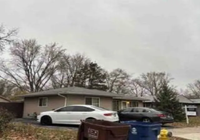 Photo 3 of Single family home for sale at 270 Green St, Park Forest, IL 60466 | MLS# 12718973 | Listing updated on 2026-09-06