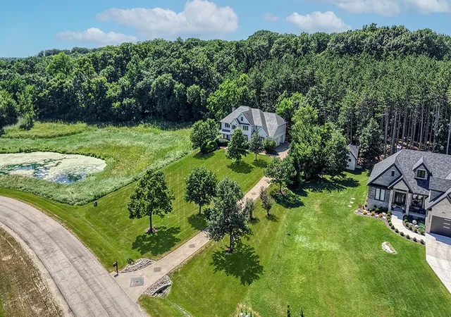 Photo 4 of Sale Pending at 16556 Pine Hl Dr S, Homer Glen, IL 60491 | MLS# 12719012 | Listing updated on 2026-10-06